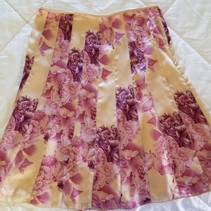 Ann Taylor flowy silk skirt size 2.
